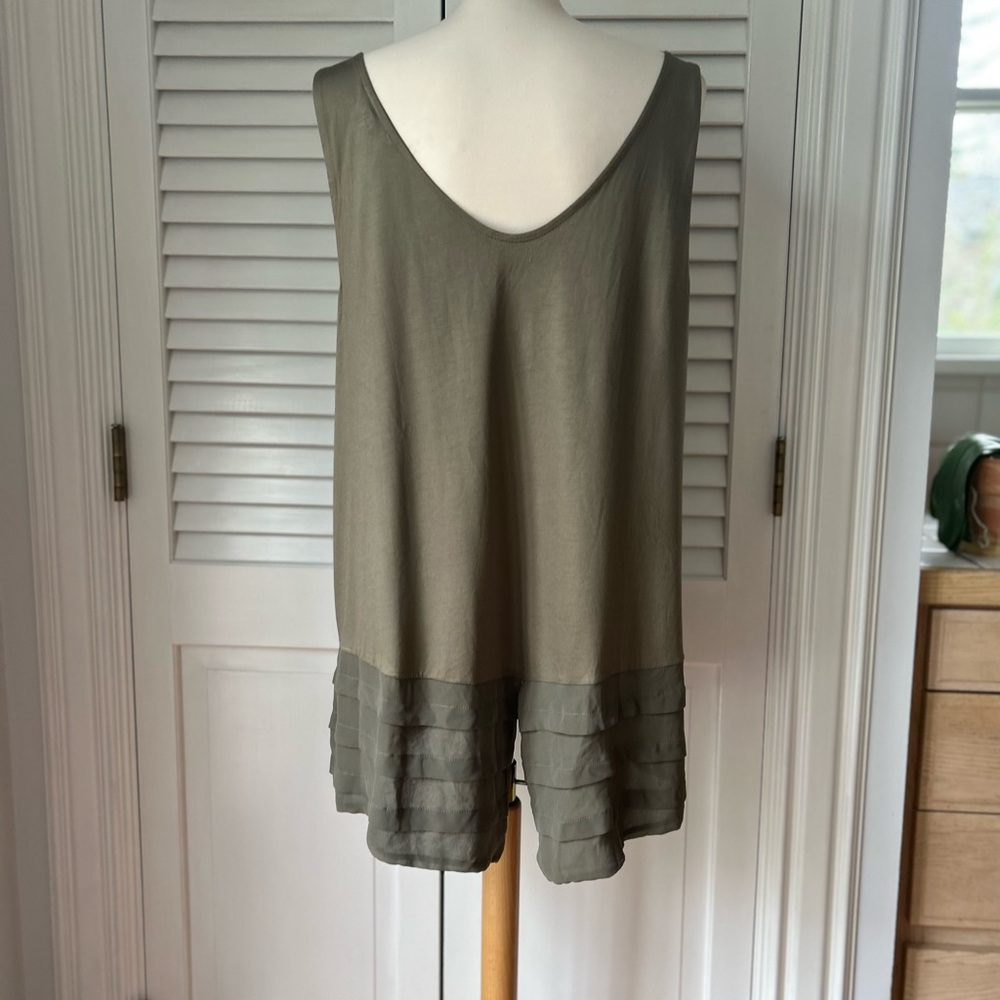 Banana Republic Blouse NWT - Picture 2 of 8